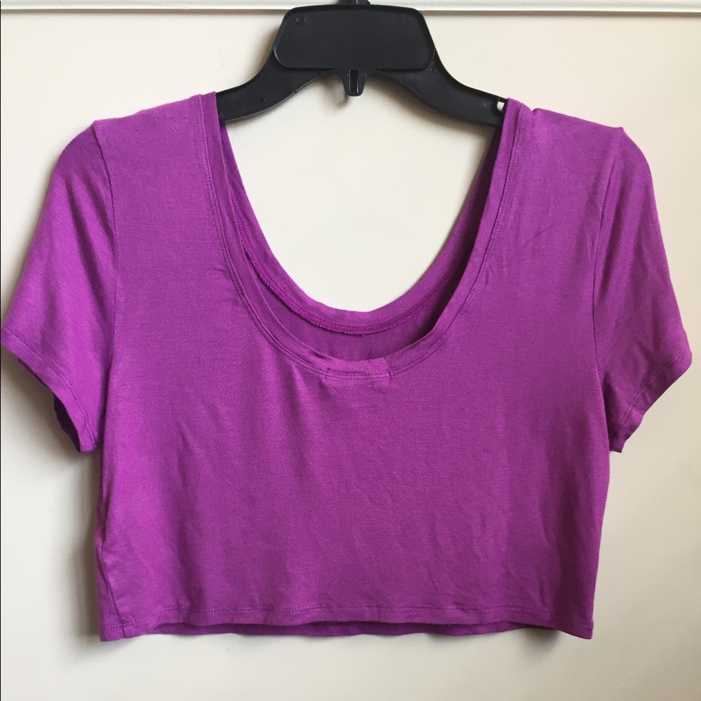 Crop Top - Picture 3 of 5
